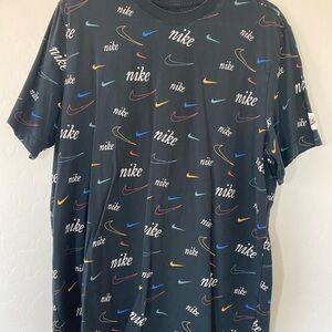 Nike Black Short Sleeve Tee with Graphic Design
